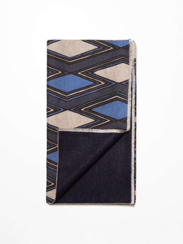 Шелковый шарф